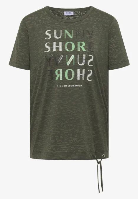 Olivegrünes T-Shirt mit kurzen Ärmeln, sommerlichem Print 'SUN SHOR' und seitlichem Kordelzug.